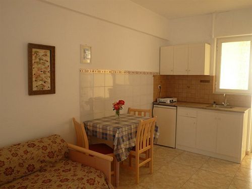 Apart Otel Manine İstanköy